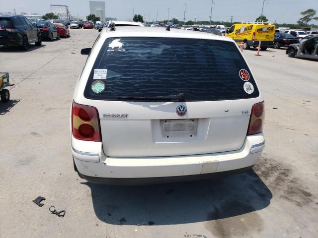 WVWWH63B31E310909 - 2001 VOLKSWAGEN PASSAT GLX WHITE photo 6