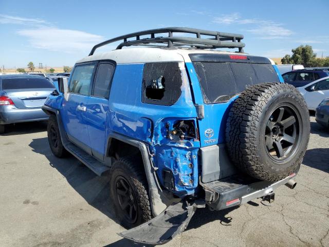 JTEBU11F270082146 - 2007 TOYOTA FJ CRUISER BLUE photo 2