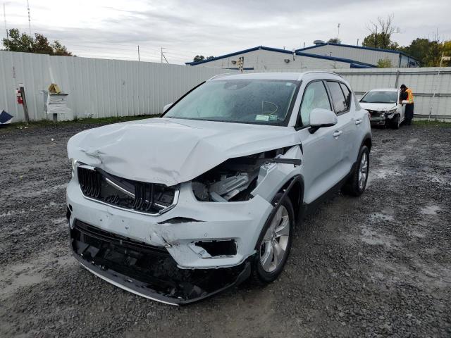 YV4162UK2L2279211 - 2020 VOLVO XC40 T5 MO GRAY photo 2