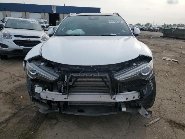 ZASPAKBN3N7D48400 - 2022 ALFA ROMEO STELVIO TI WHITE photo 5