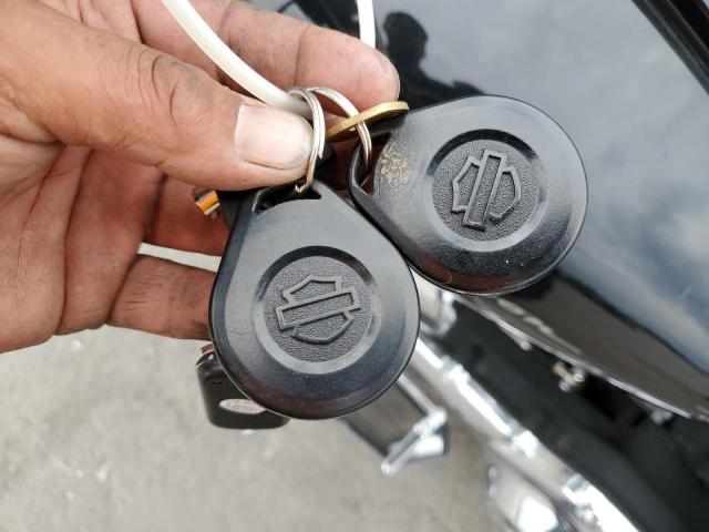 1HD1KHM13BB672267 - 2011 HARLEY-DAVIDSON FLTRX 黑色 照片 8