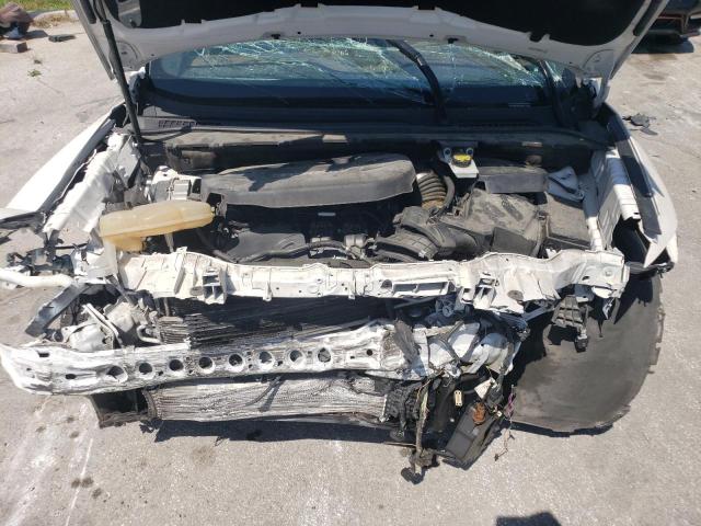 5LMTJ3DH7GUJ22071 - 2016 LINCOLN MKC RESERVE WHITE photo 11