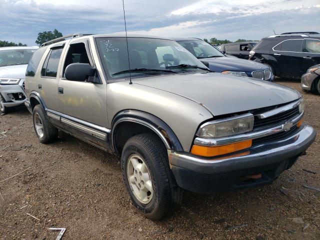 1GNDT13W7W2166485 - 1998 CHEVROLET BLAZER BEIGE photo 4