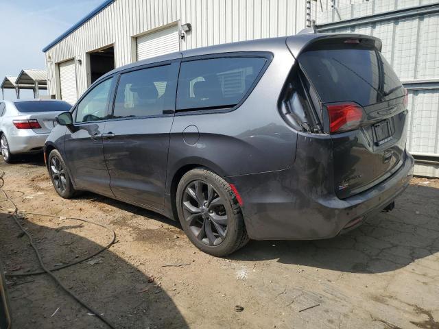 2C4RC1FG7JR333957 - 2018 CHRYSLER PACIFICA TOURING PLUS GRAY photo 2