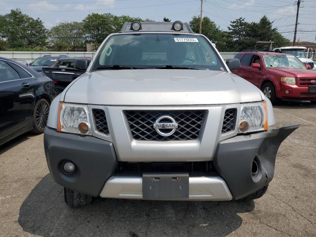 5N1AN0NW8FN651712 - 2015 NISSAN XTERRA X SILVER photo 5