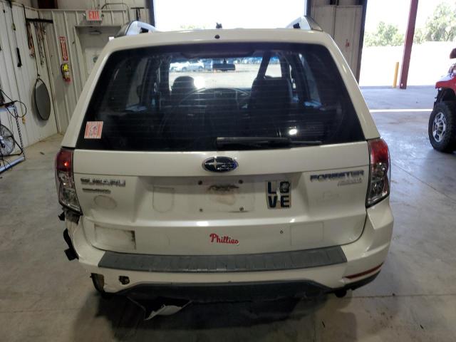 JF2SHABC0BH716868 - 2011 SUBARU FORESTER 2.5X WHITE photo 6