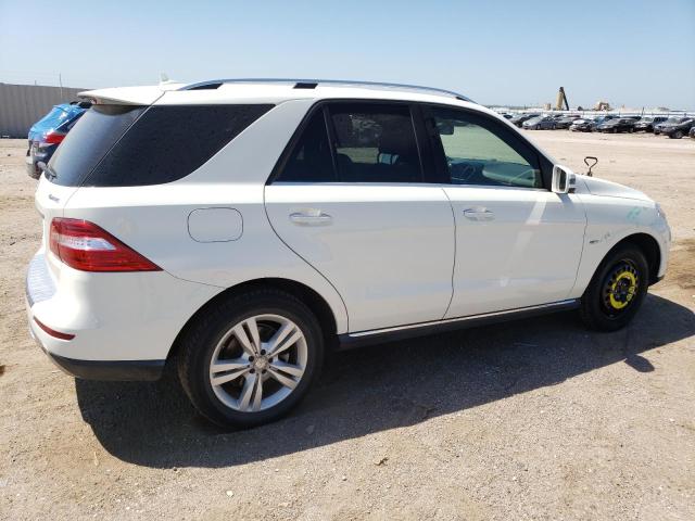 4JGDA5HB6CA029918 - 2012 MERCEDES-BENZ ML 350 4MATIC WHITE photo 3