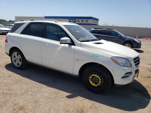 4JGDA5HB6CA029918 - 2012 MERCEDES-BENZ ML 350 4MATIC WHITE photo 4