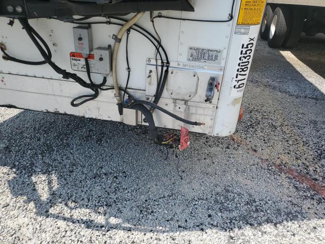 1UYVS2483J6320408 - 2018 UTILITY VS2RA WHITE photo 8