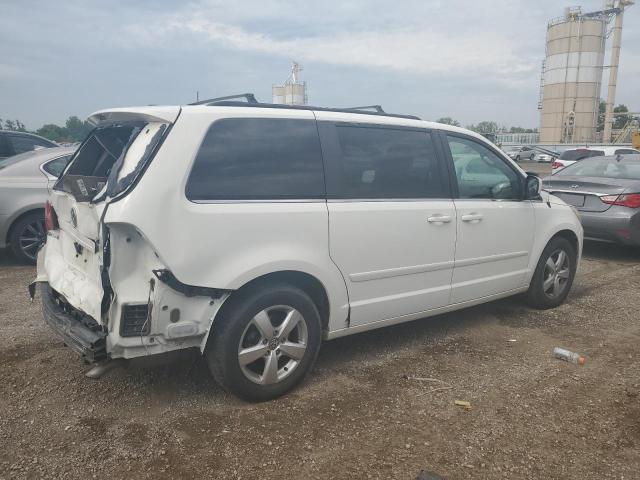 2V4RW3DG4BR717269 - 2011 VOLKSWAGEN ROUTAN SE WHITE photo 3