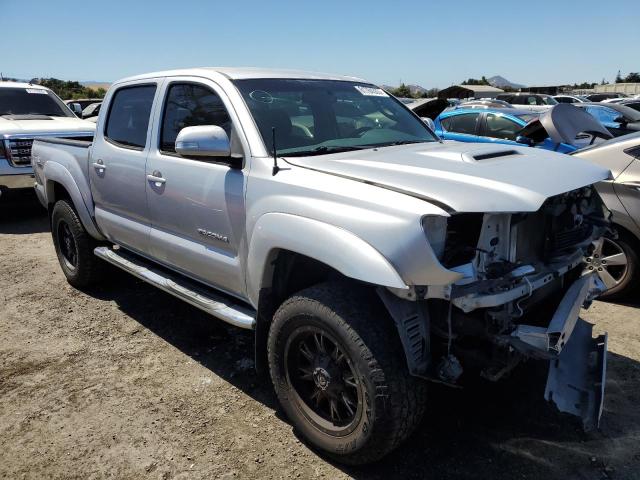 3TMJU4GN2DM150552 - 2013 TOYOTA TACOMA DOUBLE CAB PRERUNNER SILVER photo 4
