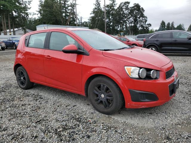 1G1JB6SH6C4120122 - 2012 CHEVROLET SONIC LS წითელი ფოტო 4