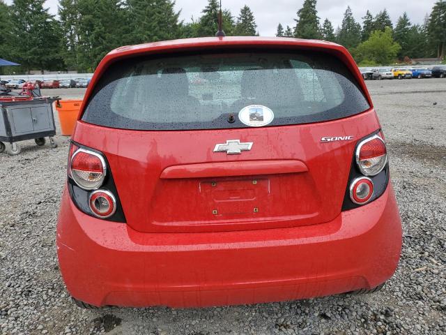 1G1JB6SH6C4120122 - 2012 CHEVROLET SONIC LS წითელი ფოტო 6
