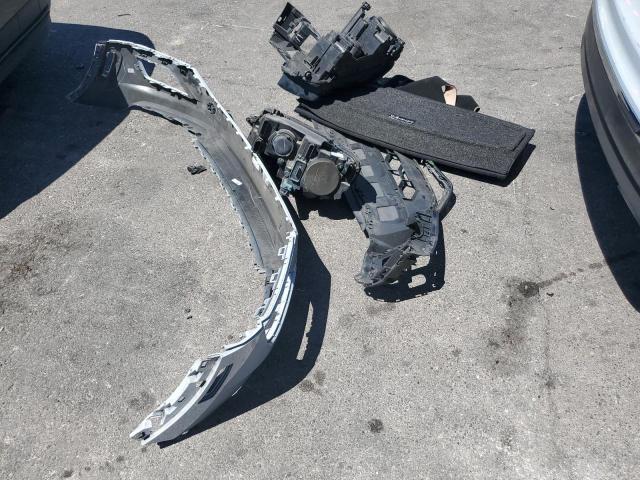 3VV3B7AX9JM040217 - 2018 VOLKSWAGEN TIGUAN SE Blanco foto 13