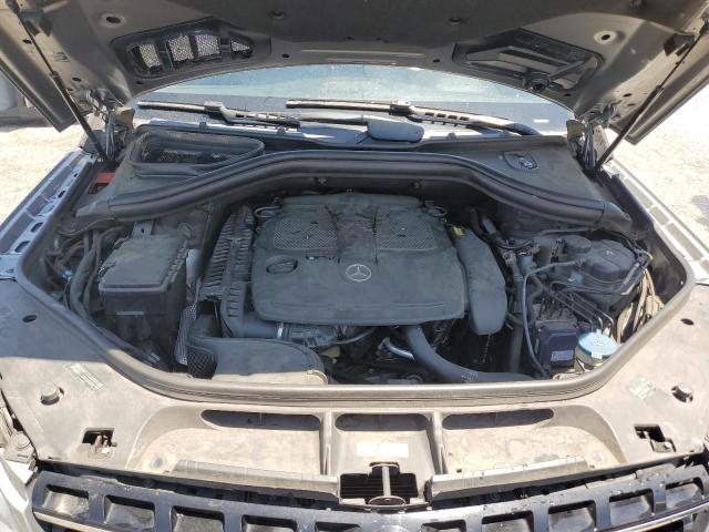 4JGDA5HB8CA015552 - 2012 MERCEDES-BENZ ML 350 4MATIC GRAY photo 11