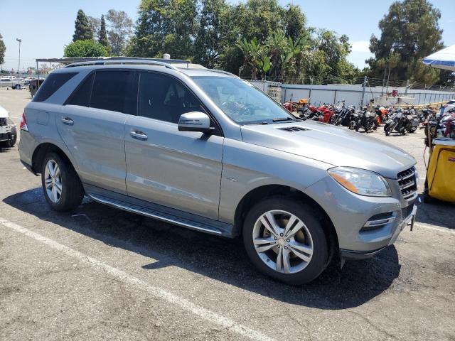 4JGDA5HB8CA015552 - 2012 MERCEDES-BENZ ML 350 4MATIC GRAY photo 4