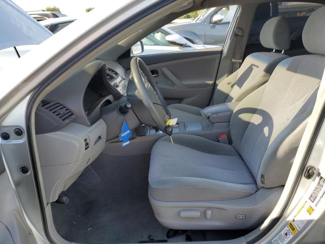 4T1BF3EK8AU511061 - 2010 TOYOTA CAMRY BASE SILVER photo 7