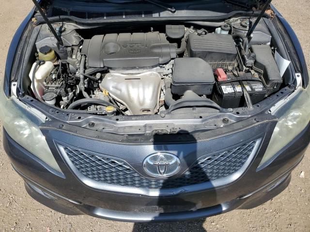 4T1BF3EK7BU689822 - 2011 TOYOTA CAMRY BASE رمادي صورة 11