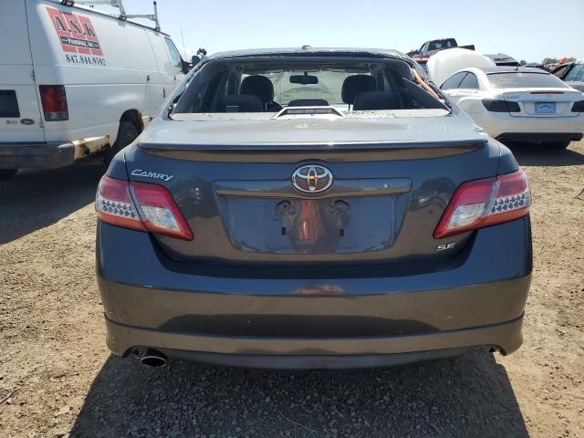 4T1BF3EK7BU689822 - 2011 TOYOTA CAMRY BASE رمادي صورة 6