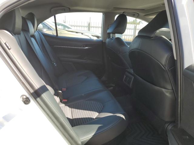 4T1S31AK9PU608927 - 2023 TOYOTA CAMRY SE NIGHT SHADE WHITE photo 10