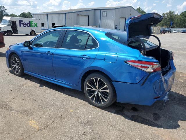4T1B11HKXJU096971 - 2018 TOYOTA CAMRY L BLUE photo 2