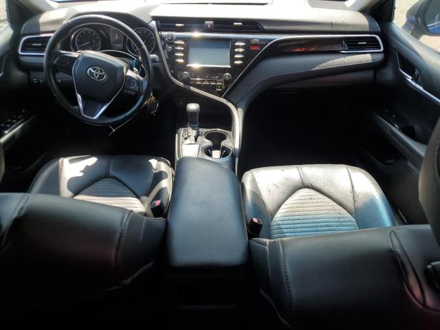 4T1B11HKXJU096971 - 2018 TOYOTA CAMRY L BLUE photo 8