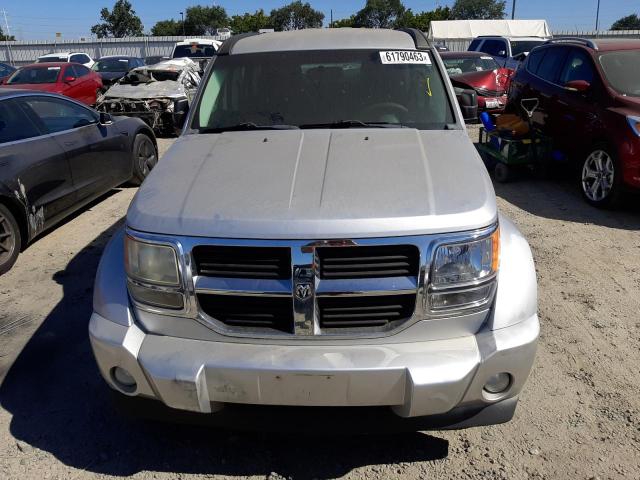 1D4PU2GKXBW535698 - 2011 DODGE NITRO SE GRAY photo 5