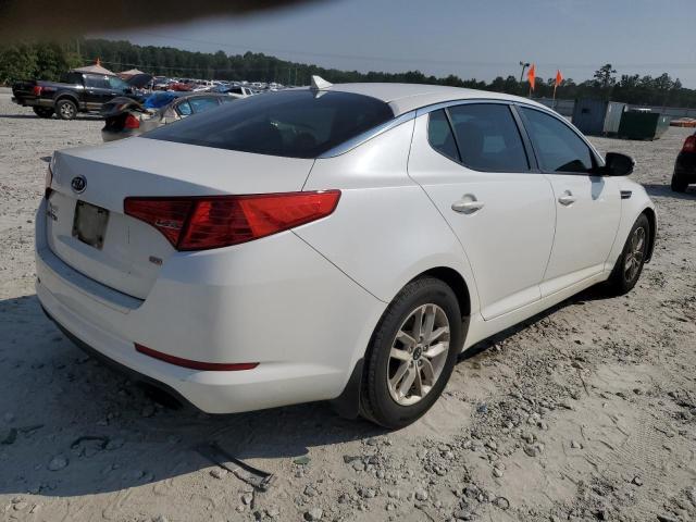 KNAGM4A78B5079135 - 2011 KIA OPTIMA LX WHITE photo 3