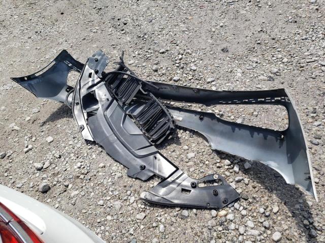 WBA7E4C55KGV70243 - 2019 BMW 740 XI WHITE photo 12