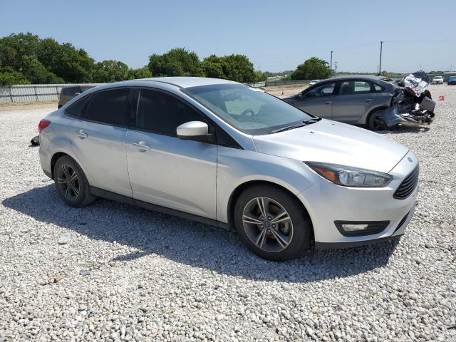 1FADP3FE4JL216747 - 2018 FORD FOCUS SE SILVER photo 4