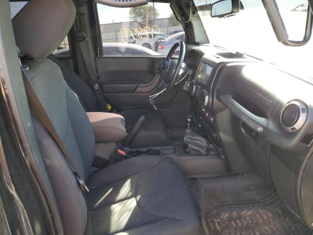 1C4BJWDG4FL608725 - 2015 JEEP WRANGLER U SPORT Schwarz Foto 5