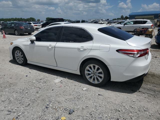 4T1C11AK1LU939862 - 2020 TOYOTA CAMRY LE WHITE photo 2