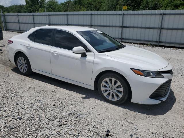 4T1C11AK1LU939862 - 2020 TOYOTA CAMRY LE WHITE photo 4