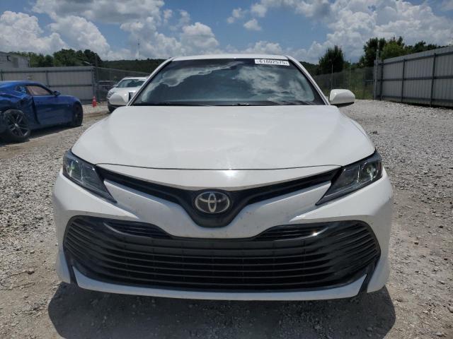 4T1C11AK1LU939862 - 2020 TOYOTA CAMRY LE WHITE photo 5