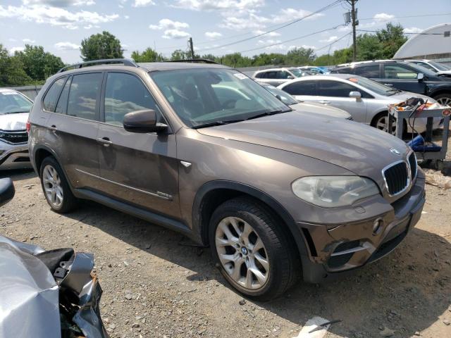 5UXZV4C54CL746752 - 2012 BMW X5 XDRIVE35I BROWN photo 4