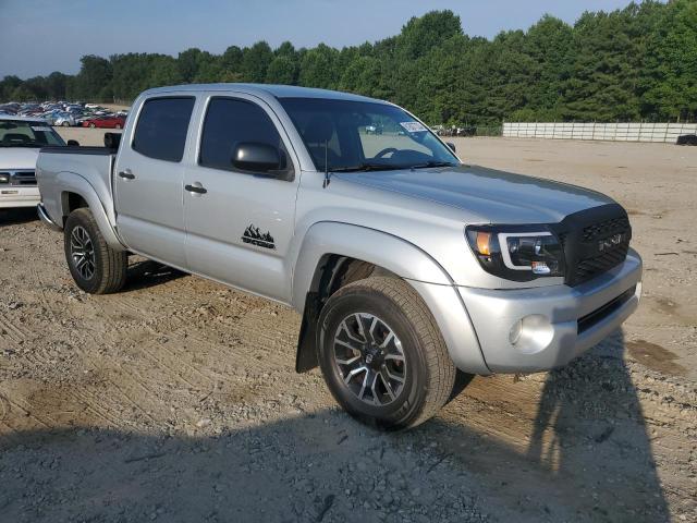 5TEJU4GN0AZ719736 - 2010 TOYOTA TACOMA DOUBLE CAB PRERUNNER GRAY photo 4