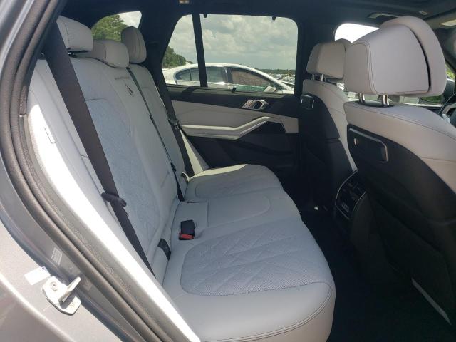 5UX43EU06R9U76826 - 2024 BMW X5 XDRIVE50E SILVER photo 11