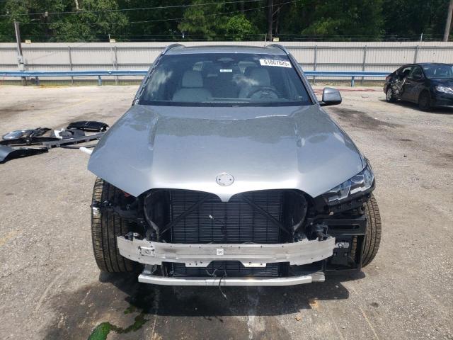 5UX43EU06R9U76826 - 2024 BMW X5 XDRIVE50E SILVER photo 5