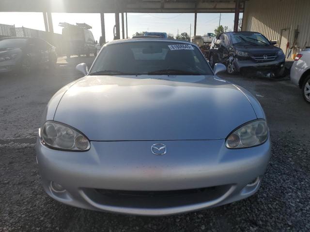 JM1NB353420220801 - 2002 MAZDA MX-5 MIATA BASE SILVER photo 5