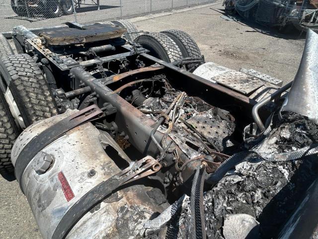 3AKJGEBG2ESFL0855 - 2014 FREIGHTLINER CASCADIA 1 烧焦的 照片 6