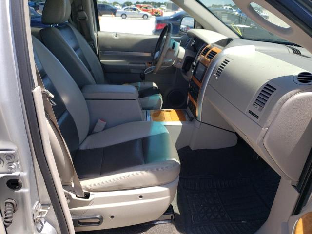 1A8HW58268F132489 - 2008 CHRYSLER ASPEN LIMITED 银色 照片 5