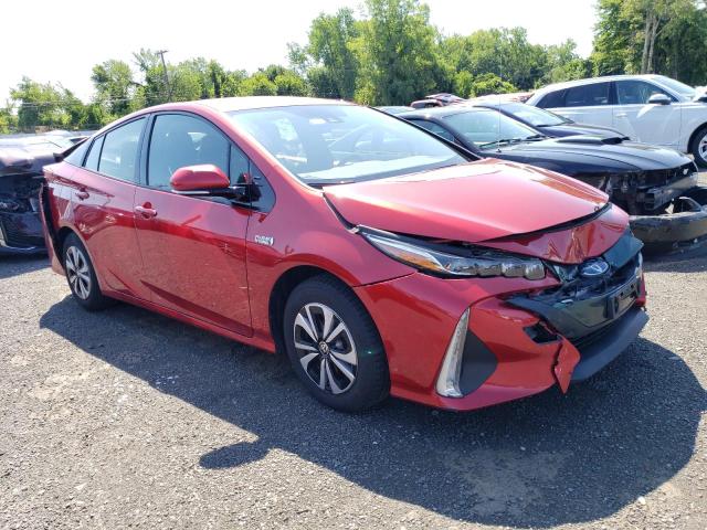 JTDKARFP5H3057884 - 2017 TOYOTA PRIUS PRIM RED photo 4