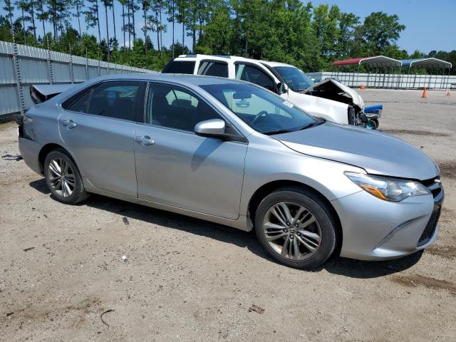 4T1BF1FKXGU534188 - 2016 TOYOTA CAMRY LE SILVER photo 4