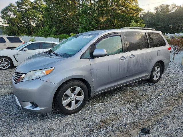 2011 TOYOTA SIENNA LE, null