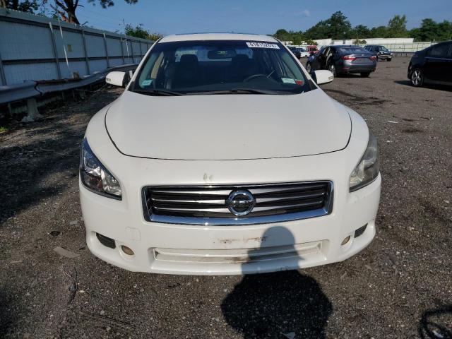 1N4AA5AP7EC478891 - 2014 NISSAN MAXIMA S WHITE photo 5