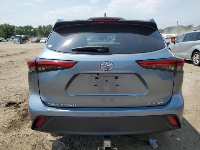 5TDGZRBH7NS202124 - 2022 TOYOTA HIGHLANDER XLE Blau Foto 6