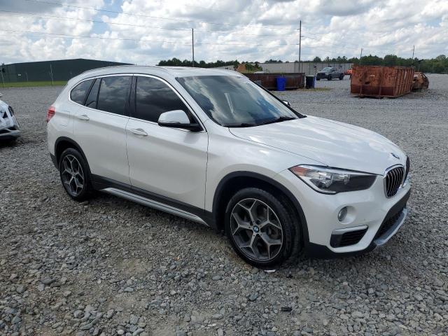 WBXHU7C51K5L11243 - 2019 BMW X1 SDRIVE28I 白色 照片 4