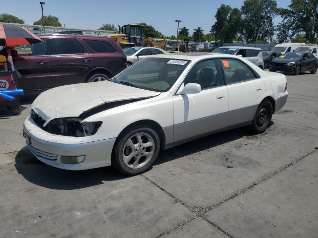 2001 LEXUS ES 300, null