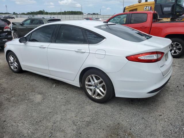 3FA6P0HR2DR158599 - 2013 FORD FUSION SE WHITE photo 2