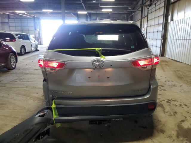 5TDJKRFH8GS261660 - 2016 TOYOTA HIGHLANDER XLE SILVER photo 6